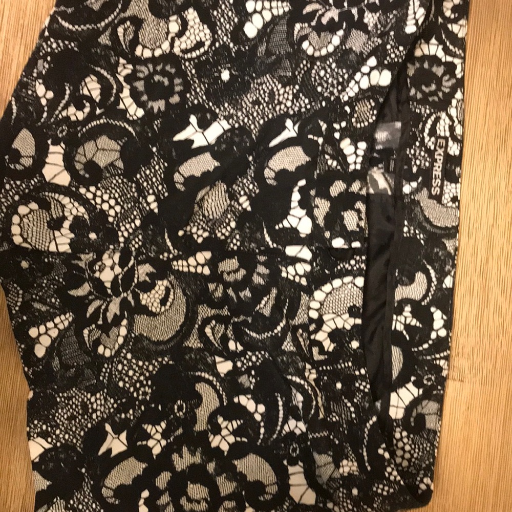 Size large Express women’s shorts